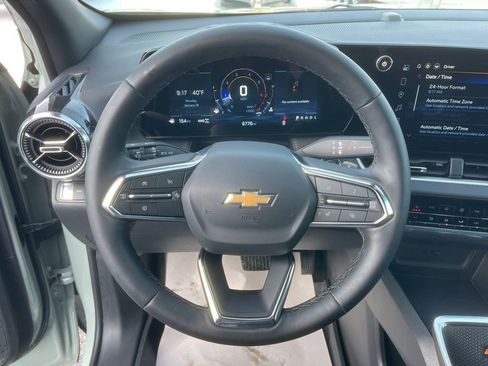 New 2026 Chevrolet Equinox LT w/ Convenience Package II image 14