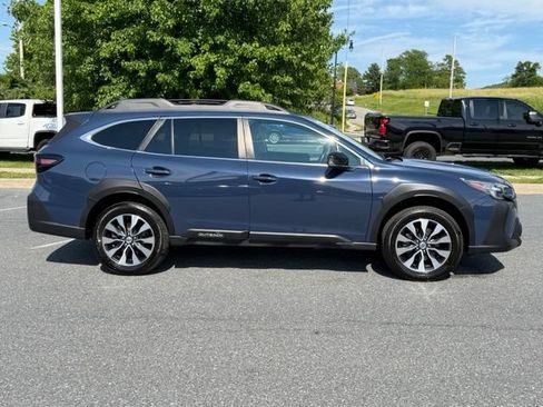 Used 2023 Subaru Outback Limited AWD/4WD image 14