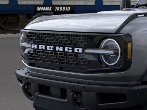 New 2025 Ford Bronco Badlands image 19