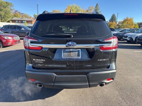 Used 2023 Subaru Ascent Premium w/ Convenience Package image 4
