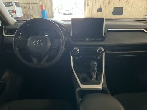Certified 2025 Toyota RAV4 XLE image 17