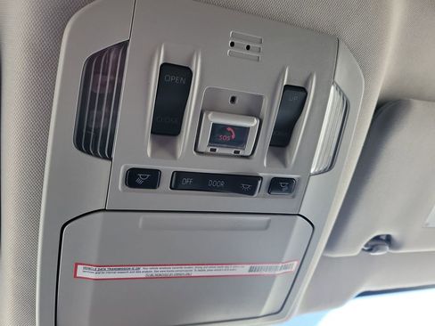 Used 2022 Toyota Highlander XLE image 43