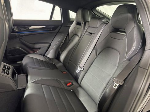 Certified 2026 Porsche Panamera 4 image 34