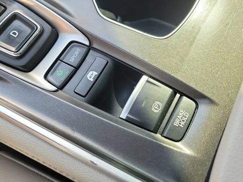 Used 2021 Honda Accord Touring image 17