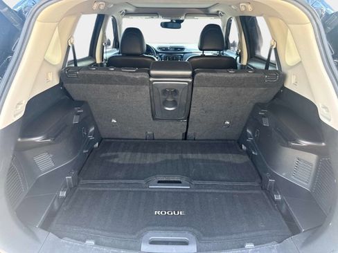 Certified 2019 Nissan Rogue SL w/ Premium Package FWD image 14