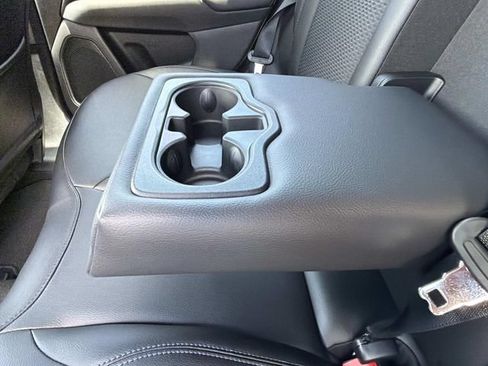 New 2026 Jeep Compass Latitude AWD/4WD image 25