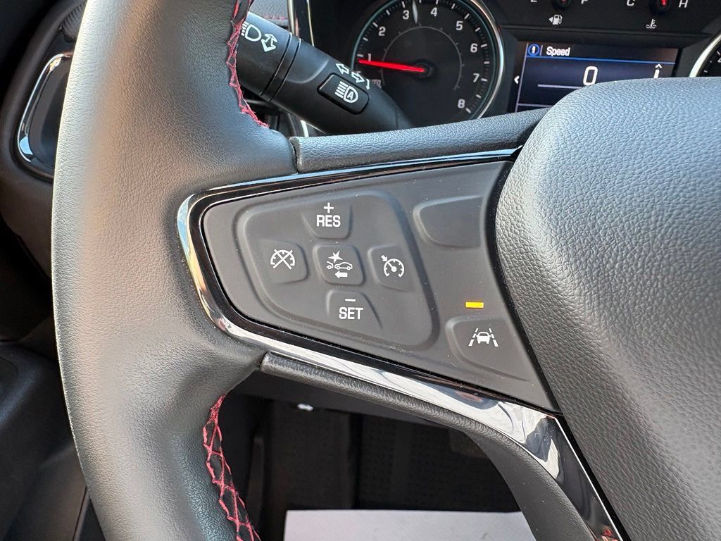Used 2024 Chevrolet Equinox RS FWD image 19