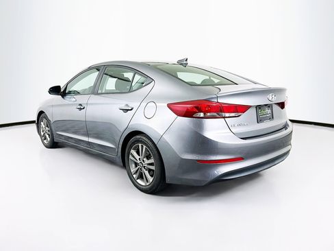 Used 2018 Hyundai Elantra Value Edition w/ Cargo Package FWD image 5