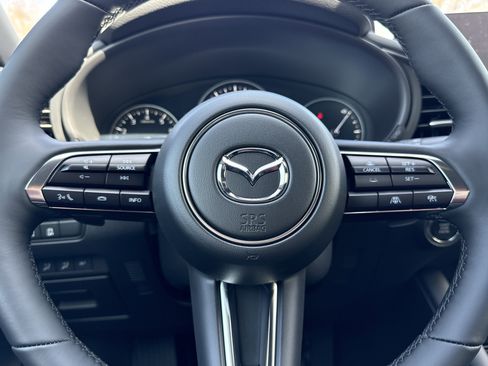 New 2026 MAZDA MAZDA3 Hatchback w/Premium Plus Pkg image 20