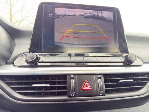 Used 2023 Kia Forte LXS image 18