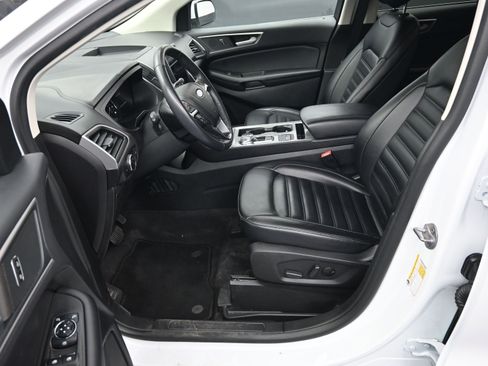 Used 2023 Ford Edge SEL image 18