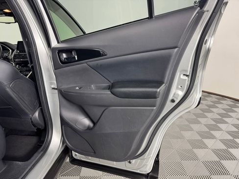 Used 2024 Mitsubishi Eclipse Cross SE image 29