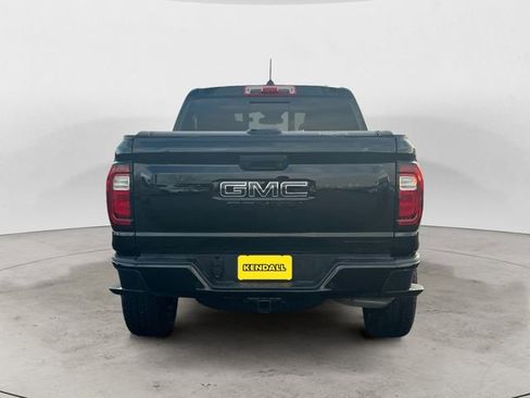 Used 2023 GMC Canyon Denali image 4