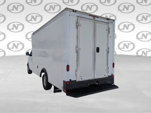 Used 2021 Chevrolet Express 3500 w/ Power Convenience Package RWD image 16