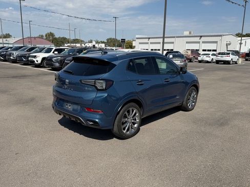 Used 2024 Buick Encore GX Avenir w/ Avenir Technology Package FWD image 4