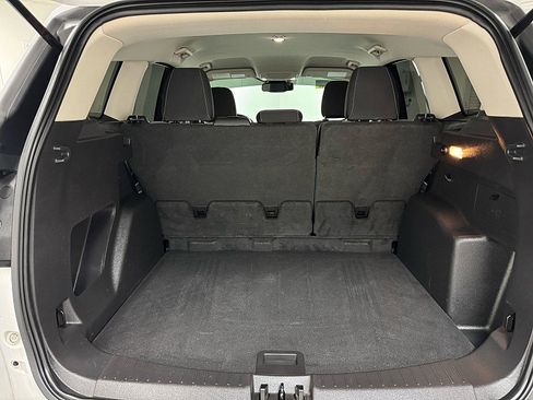 Used 2018 Ford Escape SE w/ Ford Safe & Smart Package image 12