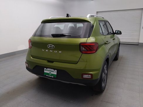 Used 2021 Hyundai Venue SEL image 7