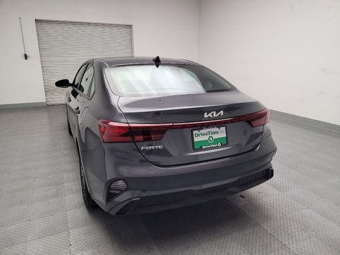 Used 2024 Kia Forte LXS image 6