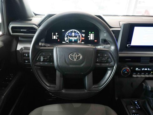 Used 2024 Toyota Tacoma SR5 AWD/4WD image 21