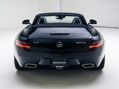 Used 2012 Mercedes-Benz SLS AMG image 24