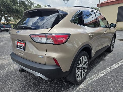 Used 2020 Ford Escape Titanium image 8