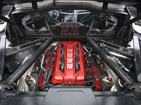 Used 2023 Chevrolet Corvette Stingray Coupe w/ Z51 Performance Package RWD image 11