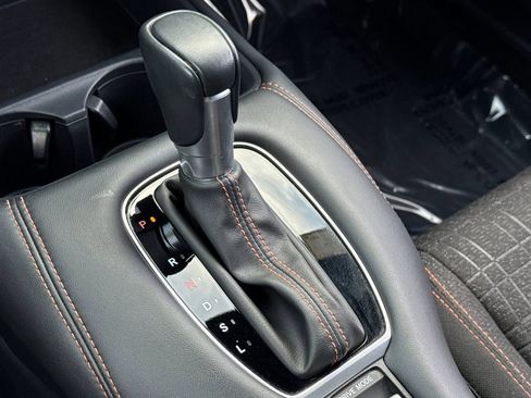 Used 2025 Honda HR-V Sport image 16