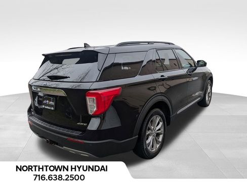 Used 2023 Ford Explorer XLT w/ Equipment Group 202A AWD/4WD image 13