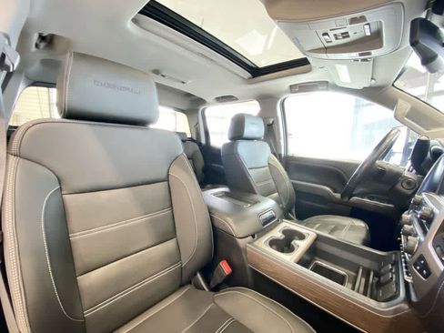 Used 2018 GMC Sierra 2500 Denali w/ Duramax Plus Package image 28