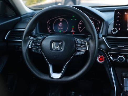 Used 2018 Honda Accord EX image 25