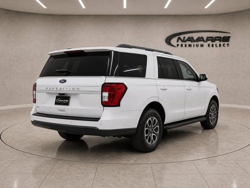 Used 2023 Ford Expedition XLT AWD/4WD image 7