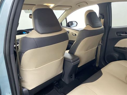 Used 2016 Toyota Prius Four image 17