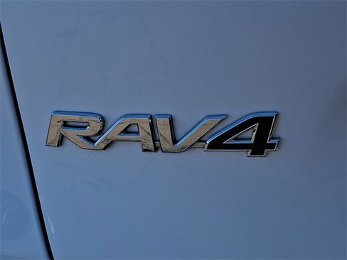 Used 2024 Toyota RAV4 XLE w/ Convenience Package image 30