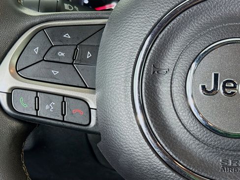 Used 2021 Jeep Compass Latitude image 13