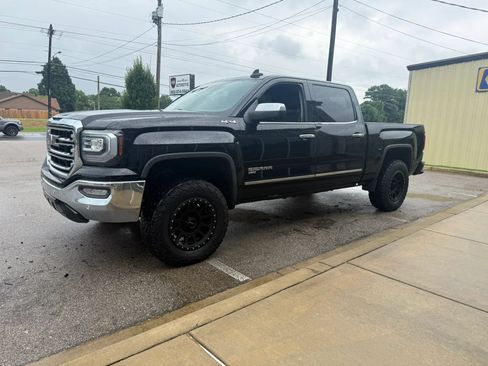 Used 2018 GMC Sierra 1500 SLT AWD/4WD image 4