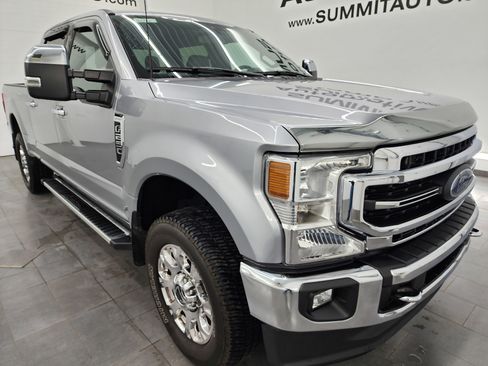 Used 2022 Ford F250 Lariat w/ Chrome Package image 2