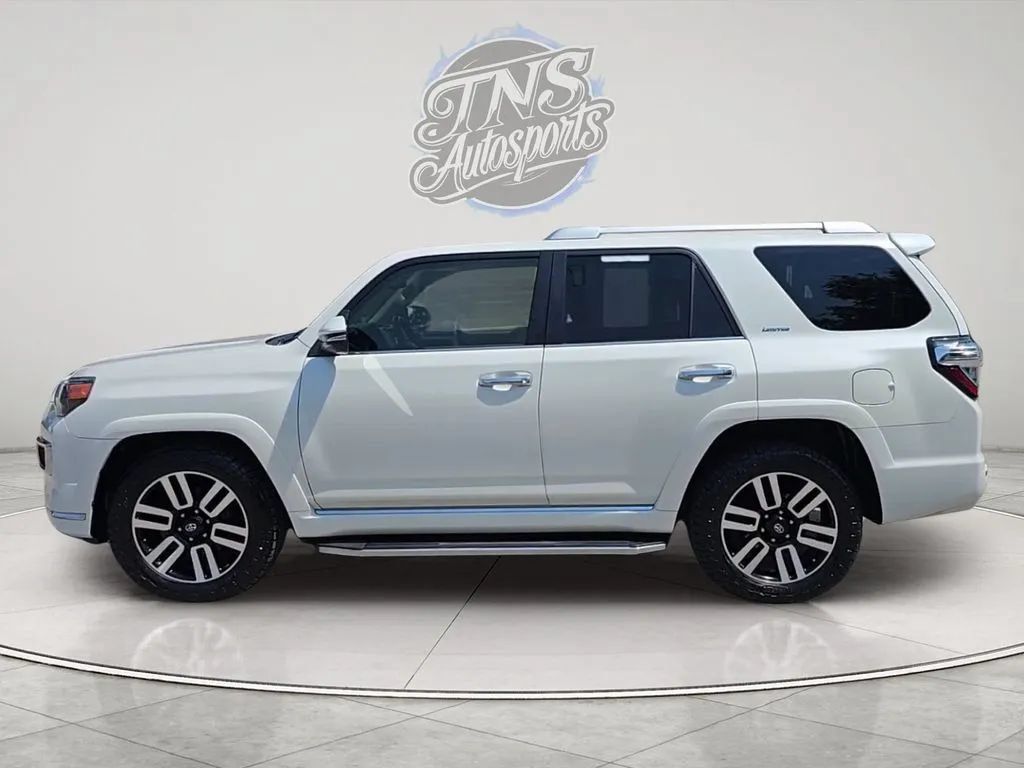Used 2016 Toyota 4Runner Limited RWD image 2