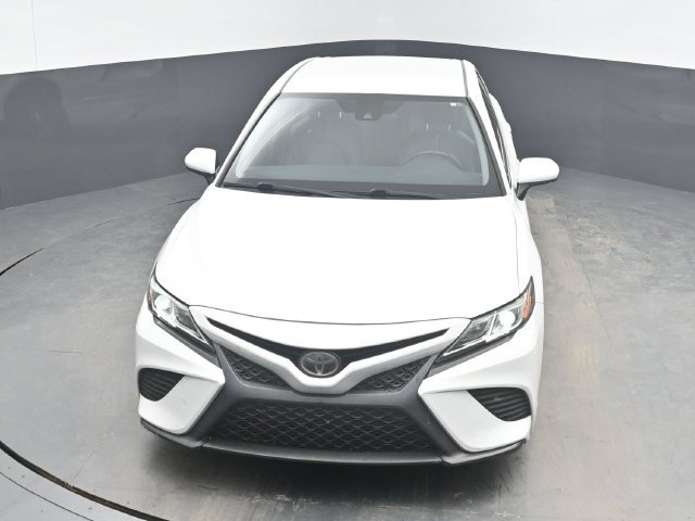 Used 2018 Toyota Camry SE FWD image 14