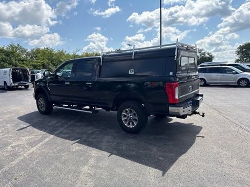 Used 2017 Ford F250 XLT w/ XLT Premium Package AWD/4WD image 10