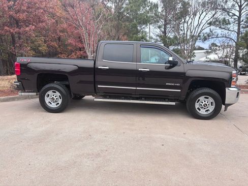 Used 2018 Chevrolet Silverado 2500 LTZ w/ Duramax Plus Package image 7
