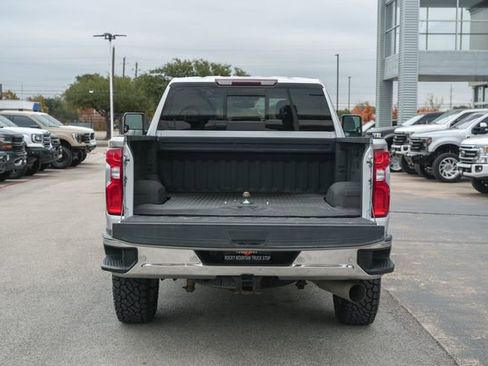 Used 2020 Chevrolet Silverado 2500 LTZ w/ LTZ Plus Package image 10