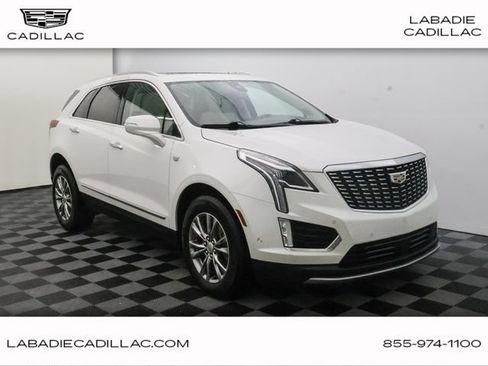 Certified 2022 Cadillac XT5 Premium Luxury w/ Technology Package AWD/4WD image 1