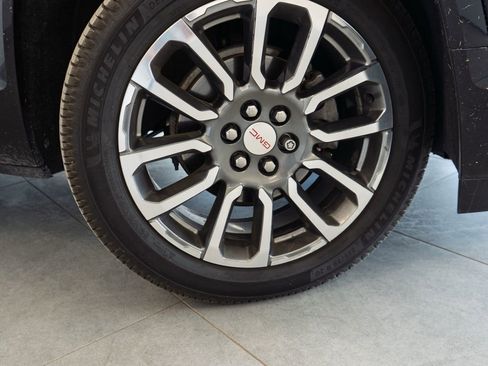 Used 2020 GMC Acadia Denali image 14