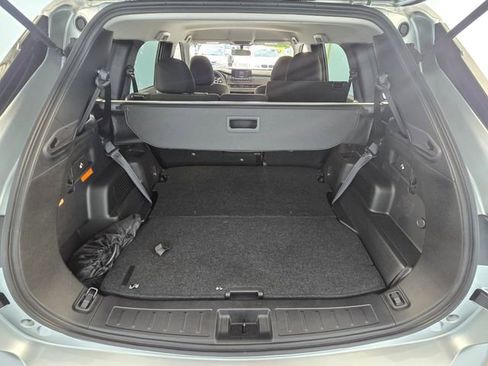 Used 2025 Mitsubishi Outlander ES image 14