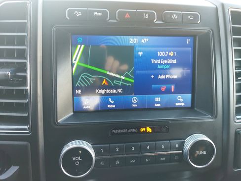 Used 2021 Ford Expedition Max Limited image 24