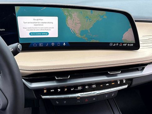 Used 2025 Cadillac XT4 Premium Luxury w/ Technology Package image 14