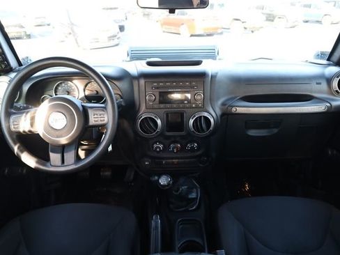 Used 2016 Jeep Wrangler Unlimited Sport image 12