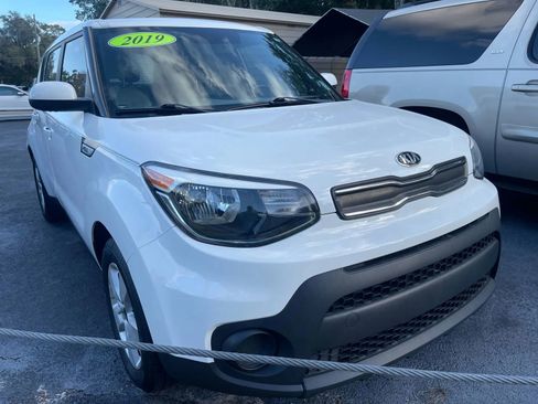 Used 2019 Kia Soul EV image 3