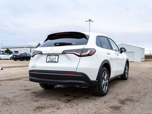 Certified 2026 Honda HR-V LX image 7