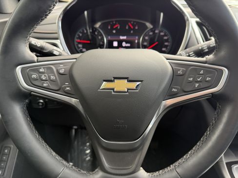 Used 2023 Chevrolet Equinox Premier image 41
